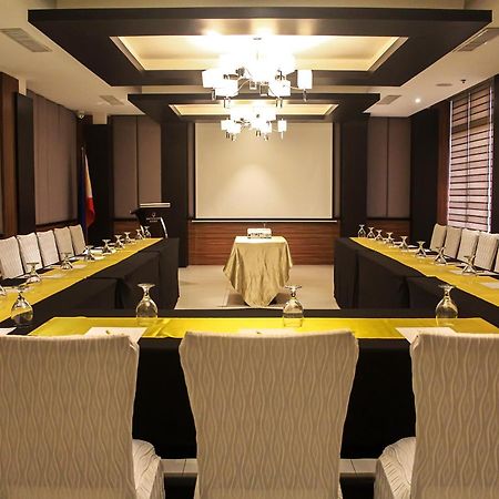 Brentwood Suites Quezon City Exterior photo