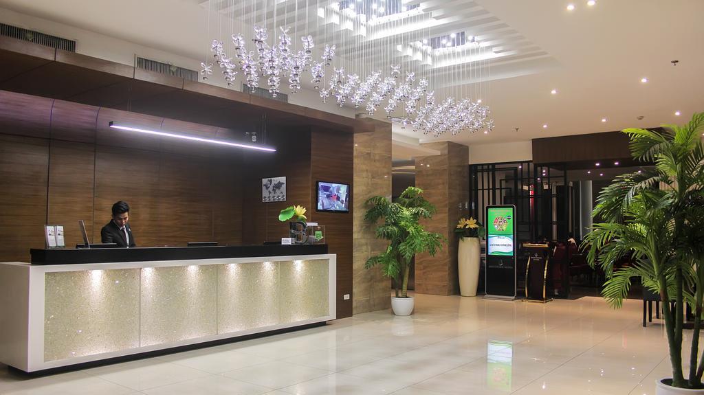 Brentwood Suites Quezon City Exterior photo
