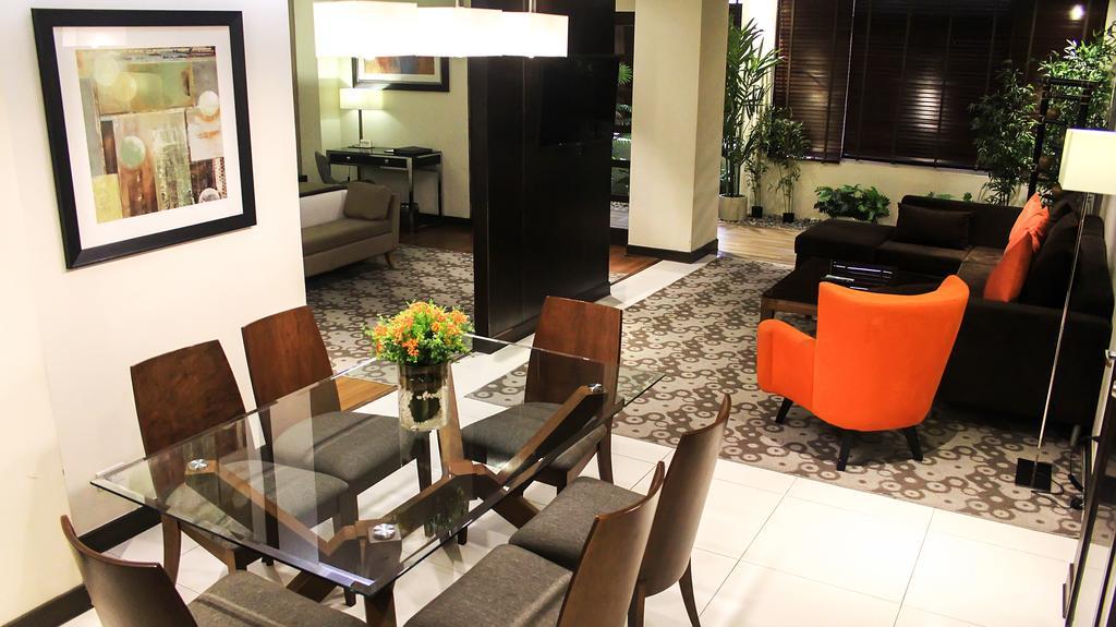 Brentwood Suites Quezon City Exterior photo